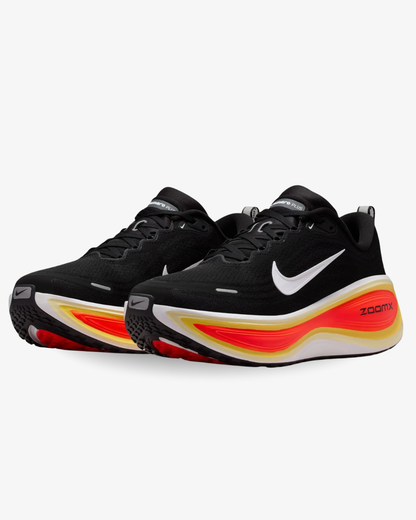 NIKE Vomero Plus