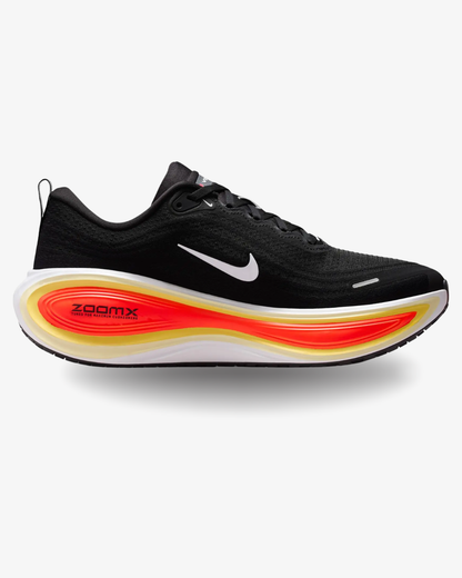 NIKE Vomero Plus