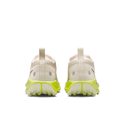 NIKE React Pegasus Trail 5 GORE-TEX (101 - Sanddrift/Dark Pony-Cyber-Life Lime)