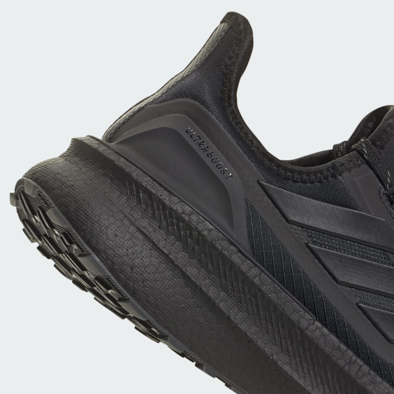 Adidas Ultraboost 5 Men Running Full black GTX
