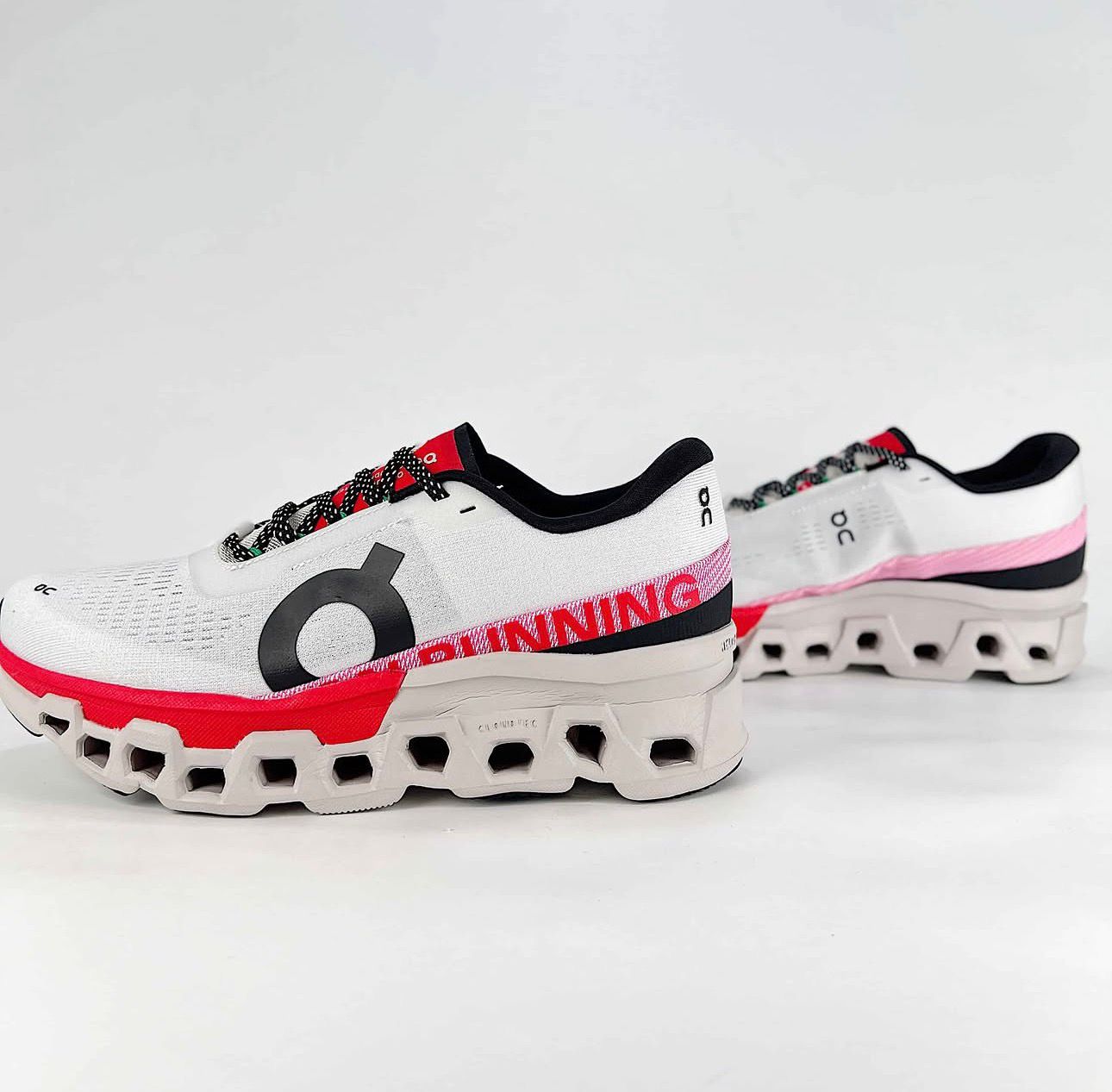 Men's On Cloudmonster 2