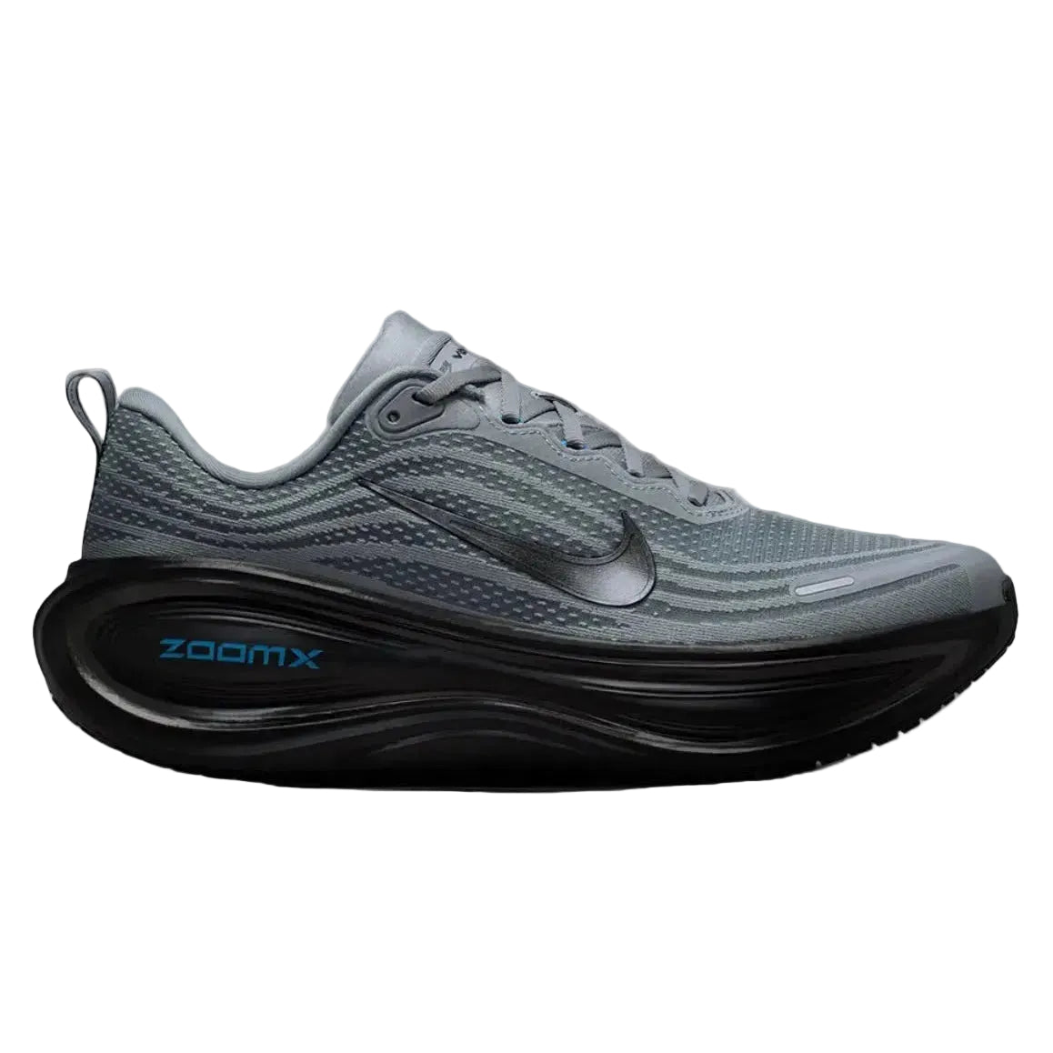 NIKE Vomero Plus