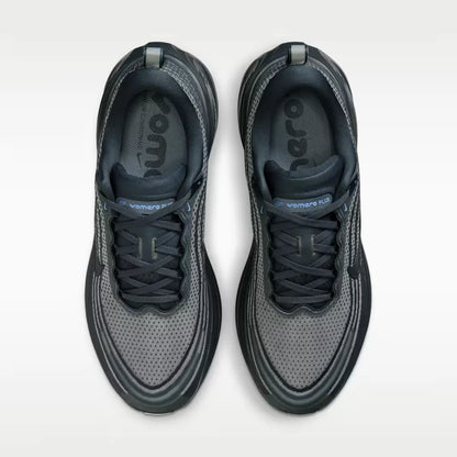 NIKE Vomero Plus